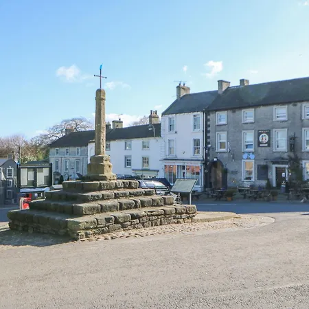 Castle Hill 米德尔赫姆