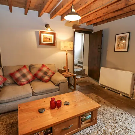 Castle Hill * 米德尔赫姆