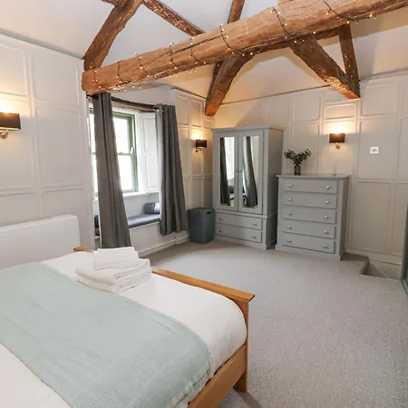 度假居 Castle Hill 米德尔赫姆