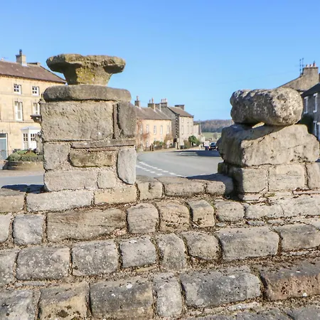 Castle Hill Middleham